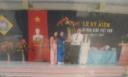Ngày nhà giáo Việt Nam 20-11-2007 - Đ/c Nguyễn Hùng Thắng Bí thư huyện ủy về dự và tặng hoa chúc mừng