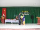 dai bieu tang hoa chuc mung - 
