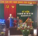 dai dien phu huynh tang hoa chuc mung - 